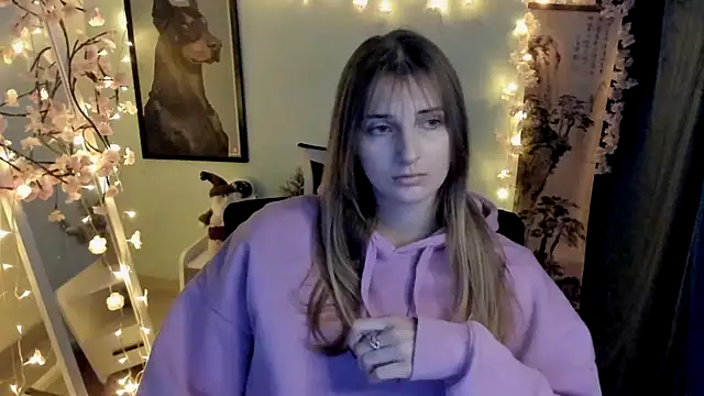 Snapshot of NeyliDream chatting on 02.04.26 NeyliDream online show from 02.04.26