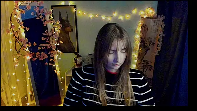 Snapshot of NeyliDream chatting on 02.18.26 NeyliDream online show from 02.18.26