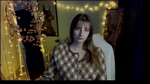 Snapshot of NeyliDream chatting on 02.19.26 NeyliDream online show from 02.19.26