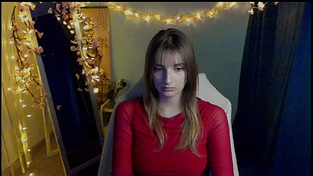 Snapshot of NeyliDream chatting on 03.03.26 NeyliDream online show from 03.03.26