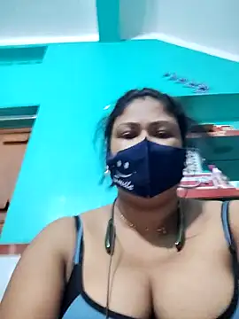 Snapshot of cuteeepriya chatting on 10.19.25 cuteeepriya online show from 10.19.25