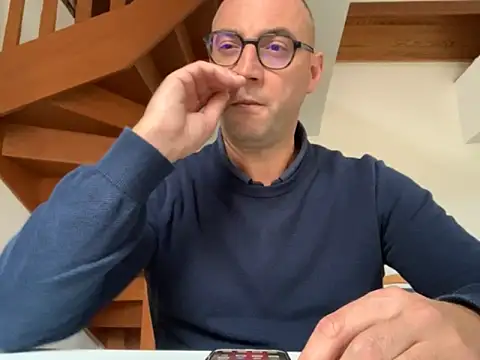 Snapshot of Marronglace1 chatting on 10.06.25 Marronglace1 online show from 10.06.25