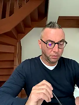 Snapshot of Marronglace1 chatting on 10.10.25 Marronglace1 online show from 10.10.25