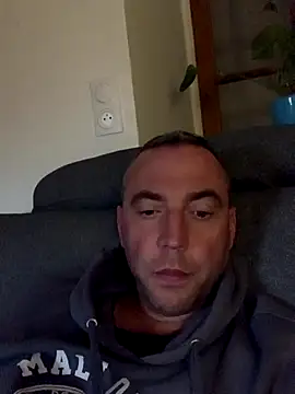 Snapshot of Marronglace1 chatting on 10.14.25 Marronglace1 online show from 10.14.25