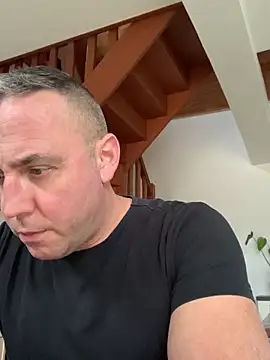 Snapshot of Marronglace1 chatting on 12.19.25 Marronglace1 online show from 12.19.25