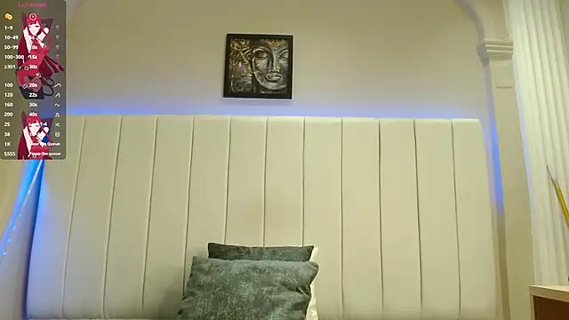 Snapshot of kendra_lux1 chatting on 11.19.25 kendra lux1 online show from 11.19.25