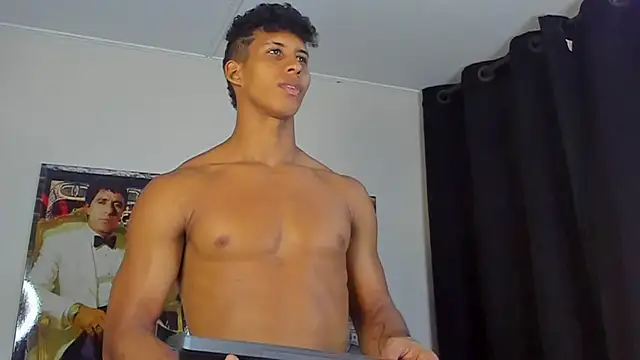 Snapshot of nico_santana chatting on 09.22.25 nico santana online show from 09.22.25