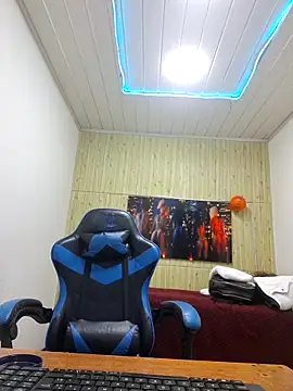 Snapshot of susan_mooree chatting on 11.16.25 susan mooree online show from 11.16.25