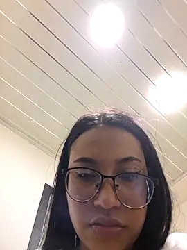 Snapshot of susan_mooree chatting on 11.27.25 susan mooree online show from 11.27.25