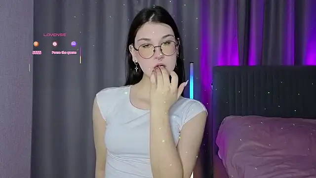 Snapshot of RicingMining chatting on 10.05.25 RicingMining online show from 10.05.25