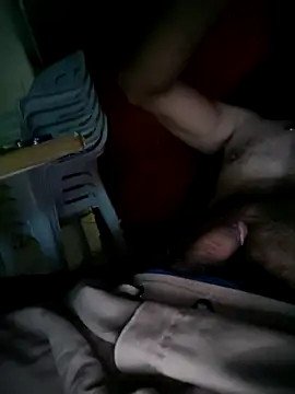 Snapshot of Deyvid184 chatting on 12.16.25 Deyvid184 online show from 12.16.25