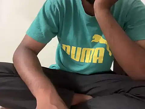 Snapshot of bossyjuicy chatting on 09.22.25 bossyjuicy online show from 09.22.25