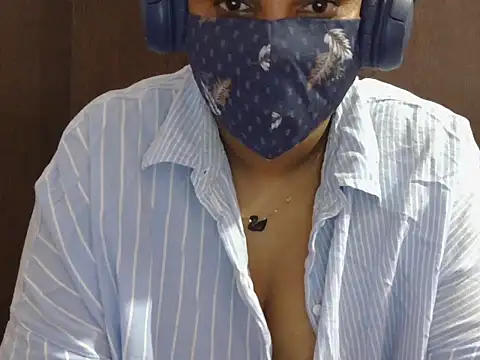 Snapshot of Nisha-telugu chatting on 11.02.25 Nisha-telugu online show from 11.02.25