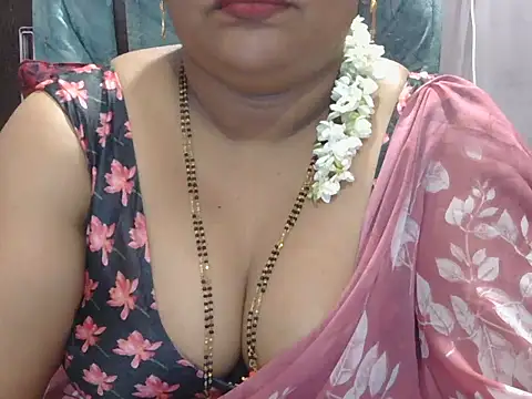 Snapshot of Nisha-telugu chatting on 03.19.26 Nisha-telugu online show from 03.19.26