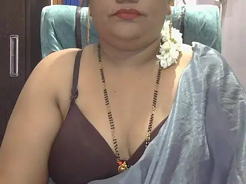 Snapshot of Nisha-telugu chatting on 03.25.26 Nisha-telugu online show from 03.25.26
