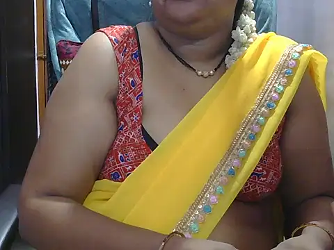 Snapshot of Nisha-telugu chatting on 04.11.26 Nisha-telugu online show from 04.11.26