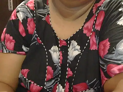 Snapshot of Nisha-telugu chatting on 04.17.26 Nisha-telugu online show from 04.17.26