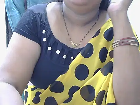 Snapshot of Nisha-telugu chatting on 04.24.26 Nisha-telugu online show from 04.24.26