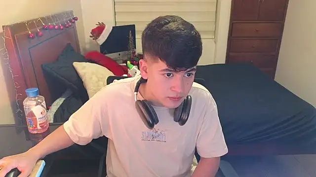 tightncuteass online show from 11.14.25