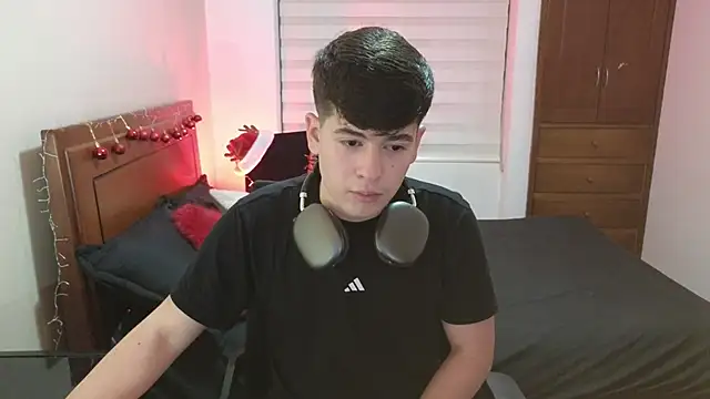 tightncuteass online show from 11.19.25