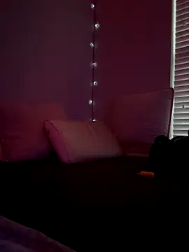 AllesandraLove online show from 10.13.25