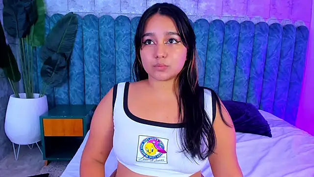 Snapshot of IvannaaVega chatting on 09.23.25 IvannaaVega online show from 09.23.25