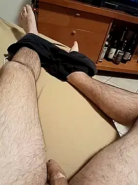 Snapshot of Ara29 chatting on 11.23.25 Ara29 online show from 11.23.25