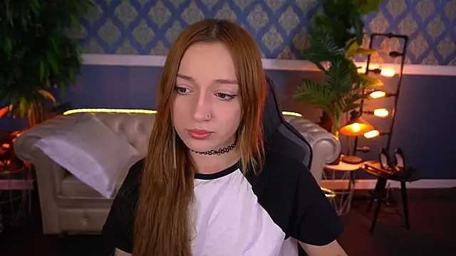 Snapshot of FoxyMayy chatting on 05.21.26 FoxyMayy online show from 05.21.26