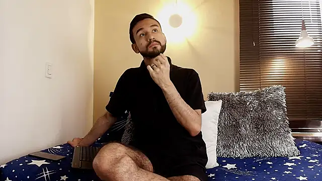 Axel Moon S online show from 11.15.25