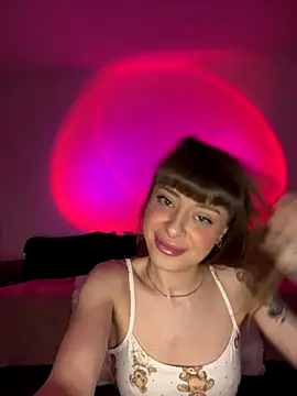 BabyBee  online show from 11.26.25