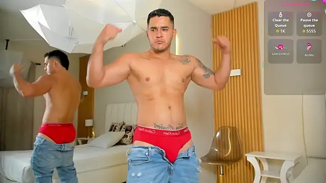 Snapshot of big-tyler chatting on 12.15.25 big-tyler online show from 12.15.25