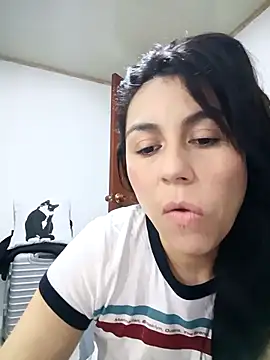 vanessa-titisM online show from 11.20.25