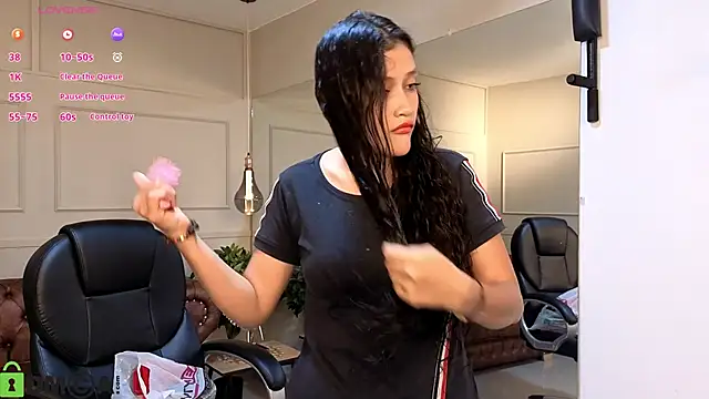 ArielBlossom    online show from 09.18.25