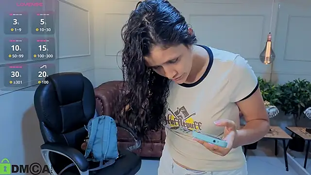 ArielBlossom    online show from 09.24.25