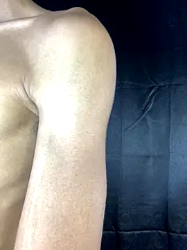 Snapshot of Alexx_1214 chatting on 10.07.25 Alexx 1214 online show from 10.07.25