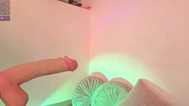 ashlynnlowe  online show from 11.08.25