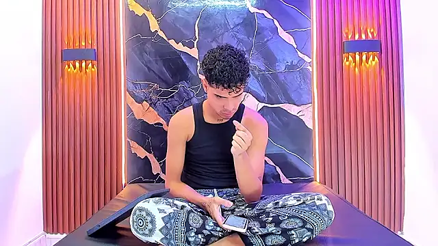 Lucky boys  X online show from 09.14.25