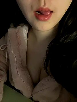 Snapshot of ruiki666 chatting on 11.24.25 ruiki666 online show from 11.24.25