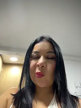 IrisDuvall online show from 05.12.26