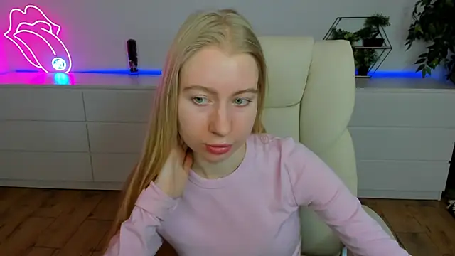 Alina Blonde online show from 02.24.26