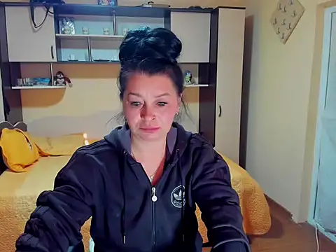 Soffy Skye online show from 04.28.26