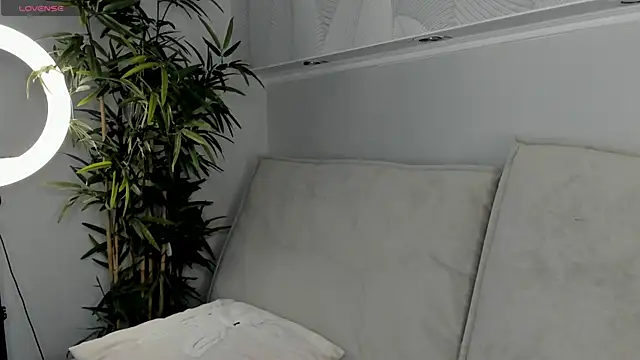 Krysadapp online show from 04.28.26