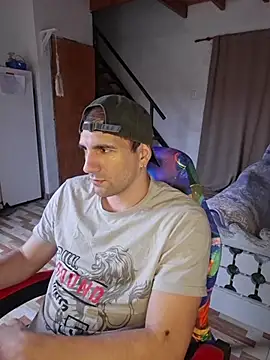 Snapshot of ObeyLust chatting on 01.08.26 ObeyLust online show from 01.08.26