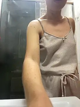 Snapshot of MartaLuna_ chatting on 11.01.25 MartaLuna online show from 11.01.25