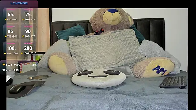 Snapshot of juan_hairy chatting on 11.20.25 juan hairy online show from 11.20.25