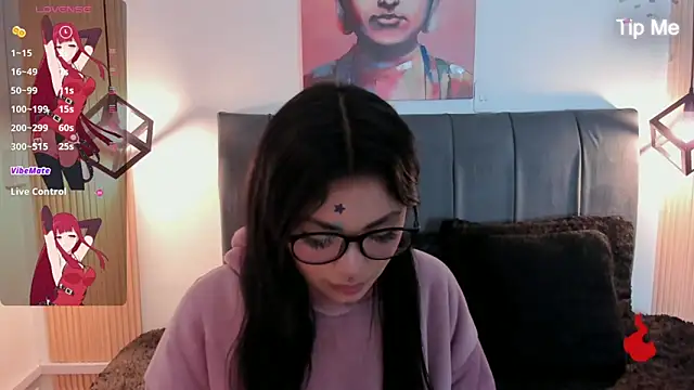 Snapshot of Evaa_rosee_ chatting on 10.08.25 Evaa rosee  online show from 10.08.25