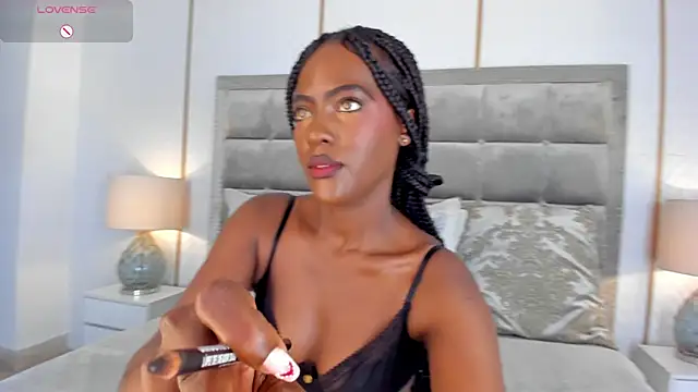 Snapshot of DakotaWangi chatting on 12.15.25 DakotaWangi online show from 12.15.25