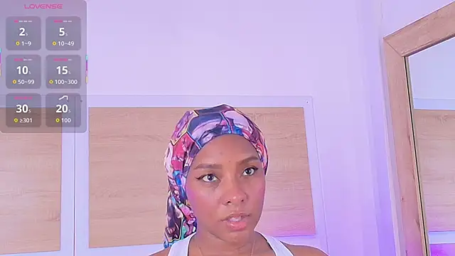 ValeryCortezm online show from 11.19.25