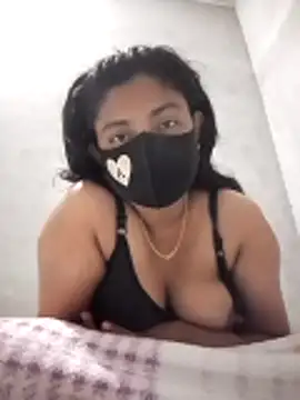 Snapshot of hafiza8746 chatting on 12.18.25 hafiza8746 online show from 12.18.25