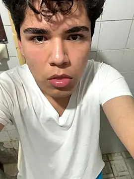 Snapshot of kjesusd12 chatting on 10.06.25 kjesusd12 online show from 10.06.25